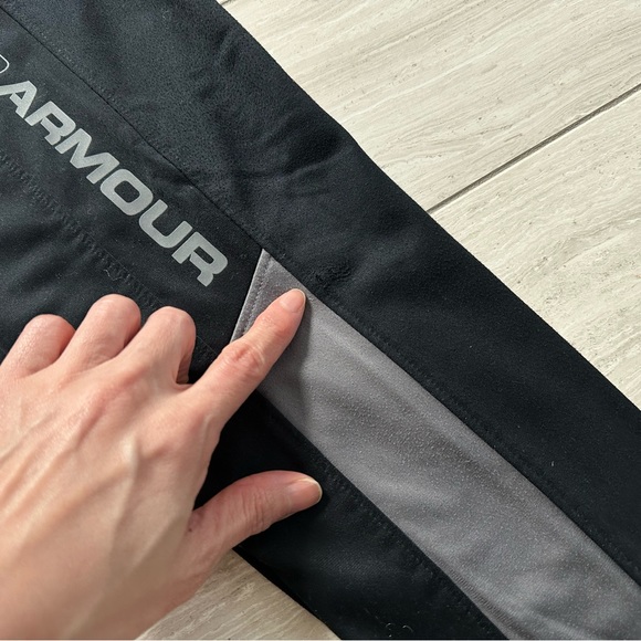 Under Armour pants in black/gray, size 6 - Picture 3 of 8